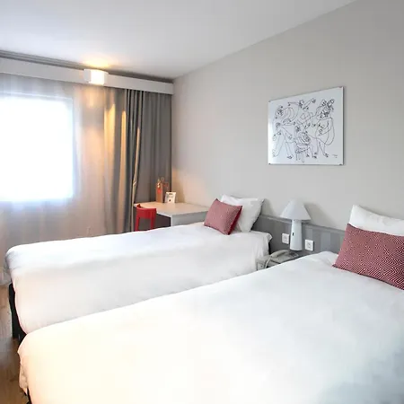 מלון Ibis Valencia