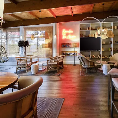 Ibis Valencia 2* אלפאפאר