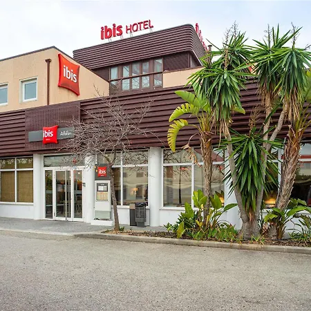 Ibis Valencia 2*