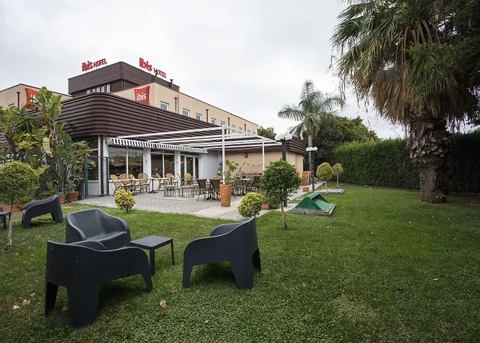 Ibis Valencia 2* אלפאפאר