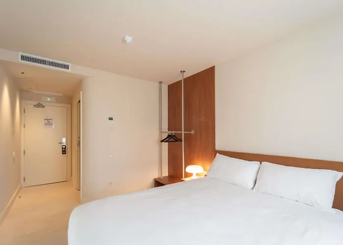 Ibis Valencia Otel 2*