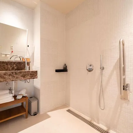 Ibis Valencia Hotel 2*
