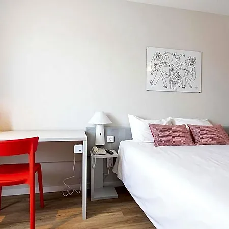 Ibis Valencia 2*