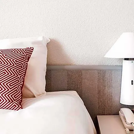 Ibis Valencia 2*