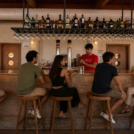 Ibis Valencia 2*