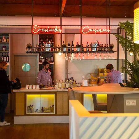 Отель Ibis Valencia