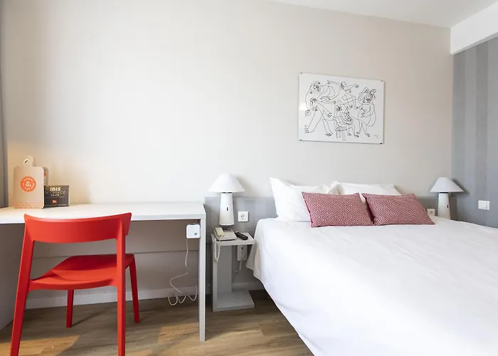 Ibis Valencia Отель 2*