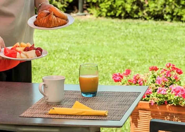 Ibis Valencia Альфафар